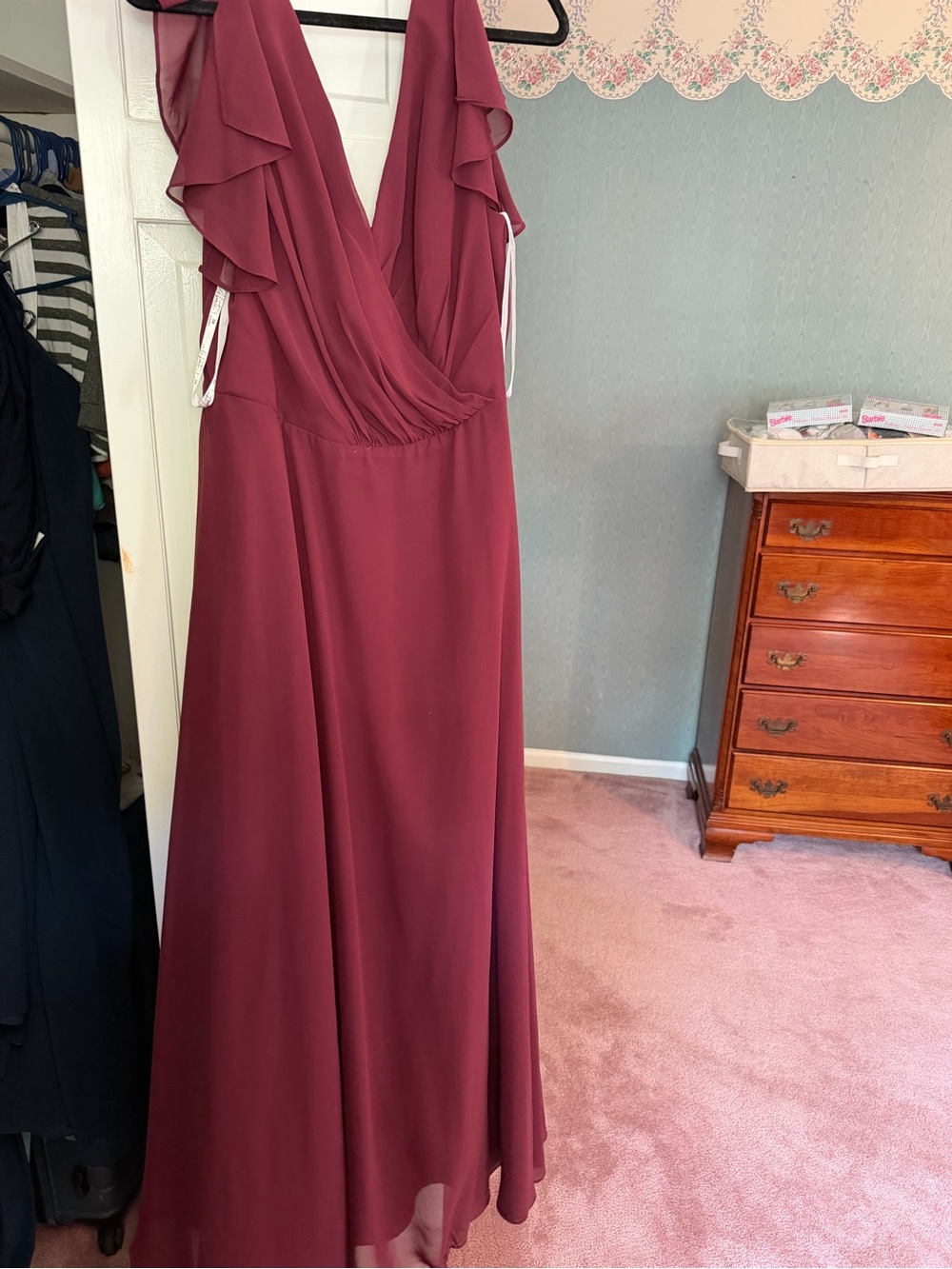 Women’s l V-Neck Ruffle Sleeve Maxi Dress